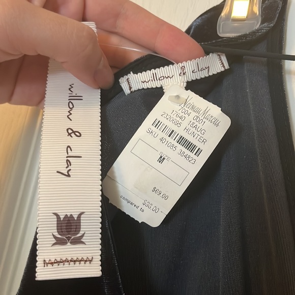 Willow & Clay velvet and lace black v-neck blouse size medium NWT - Picture 12 of 14